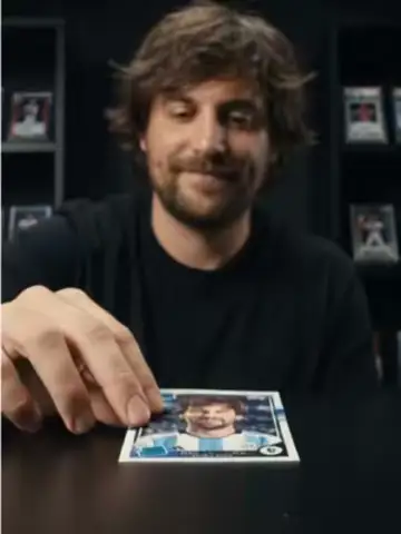 🔥 NO ES SOLO UNA CARD. Es ese momento en el que ves a tu jugador favorito hacer historia. Es recordar un partido, una temporada, una jugada